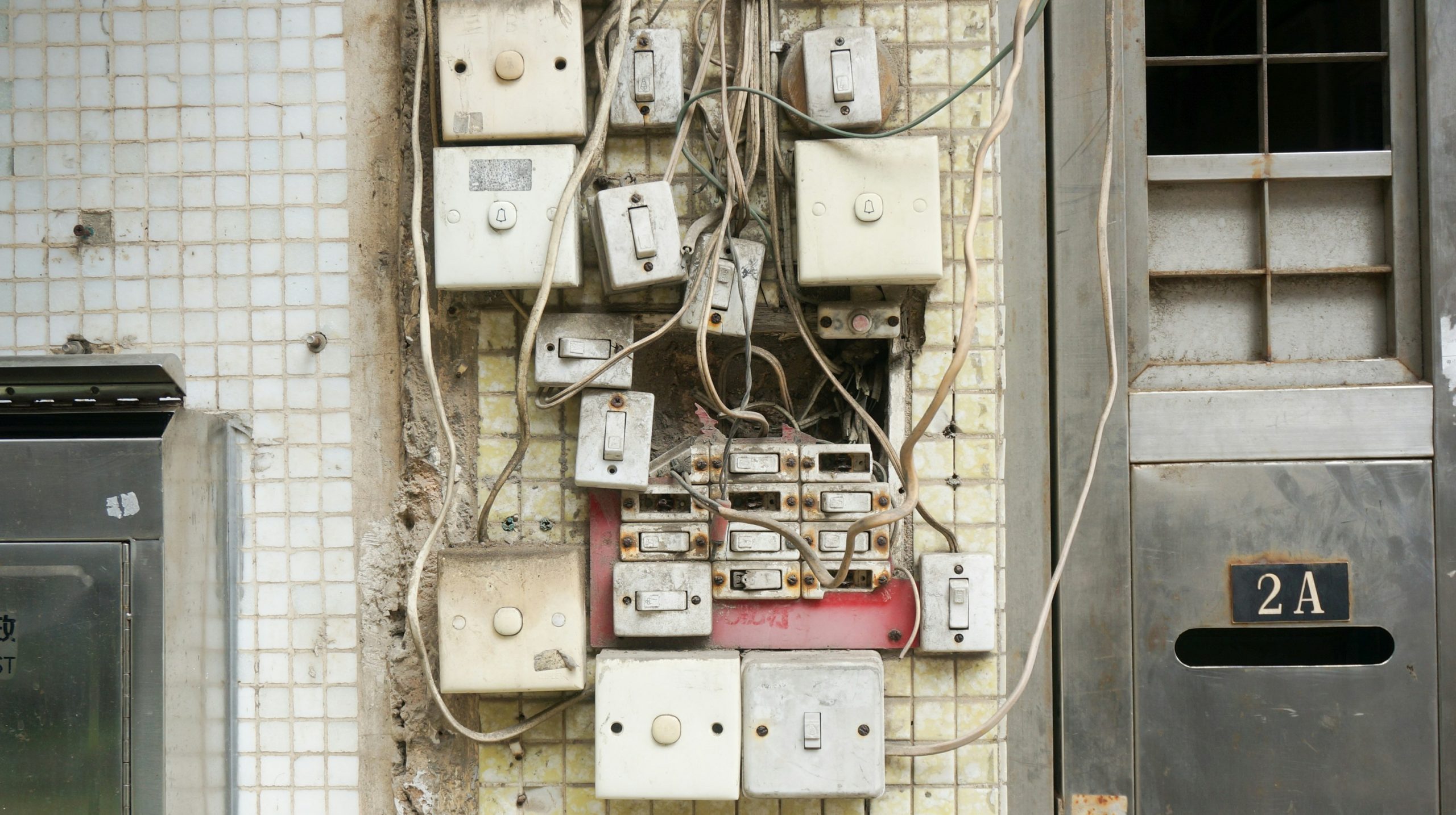 Challenges Faced by PhD Students in Electrical Engineering Challenges Faced by PhD Students in Electrical Engineering
